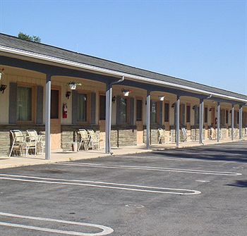 Travelodge By Wyndham Strasburg/Lancaster Amish Country Exterior foto